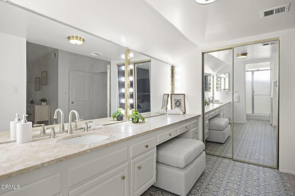 Ventura, California, 93001, United States, 4 Bedrooms Bedrooms, ,3 BathroomsBathrooms,Residential,For Sale,1979248