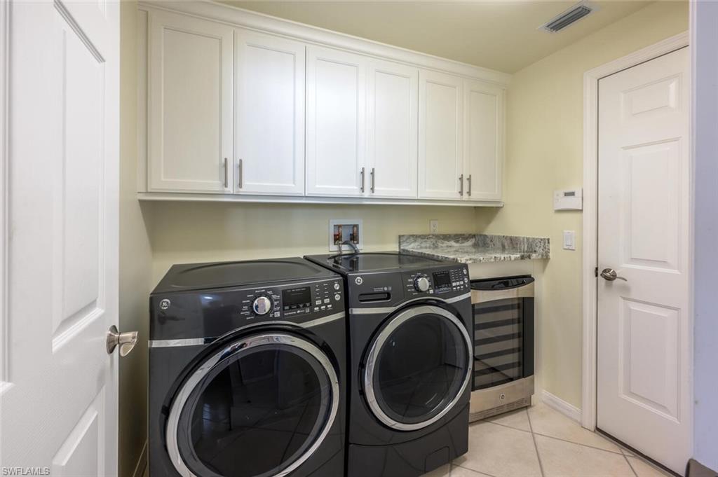 Naples, Florida, 34104, United States, 2 Bedrooms Bedrooms, ,2 BathroomsBathrooms,Residential,For Sale,1743040