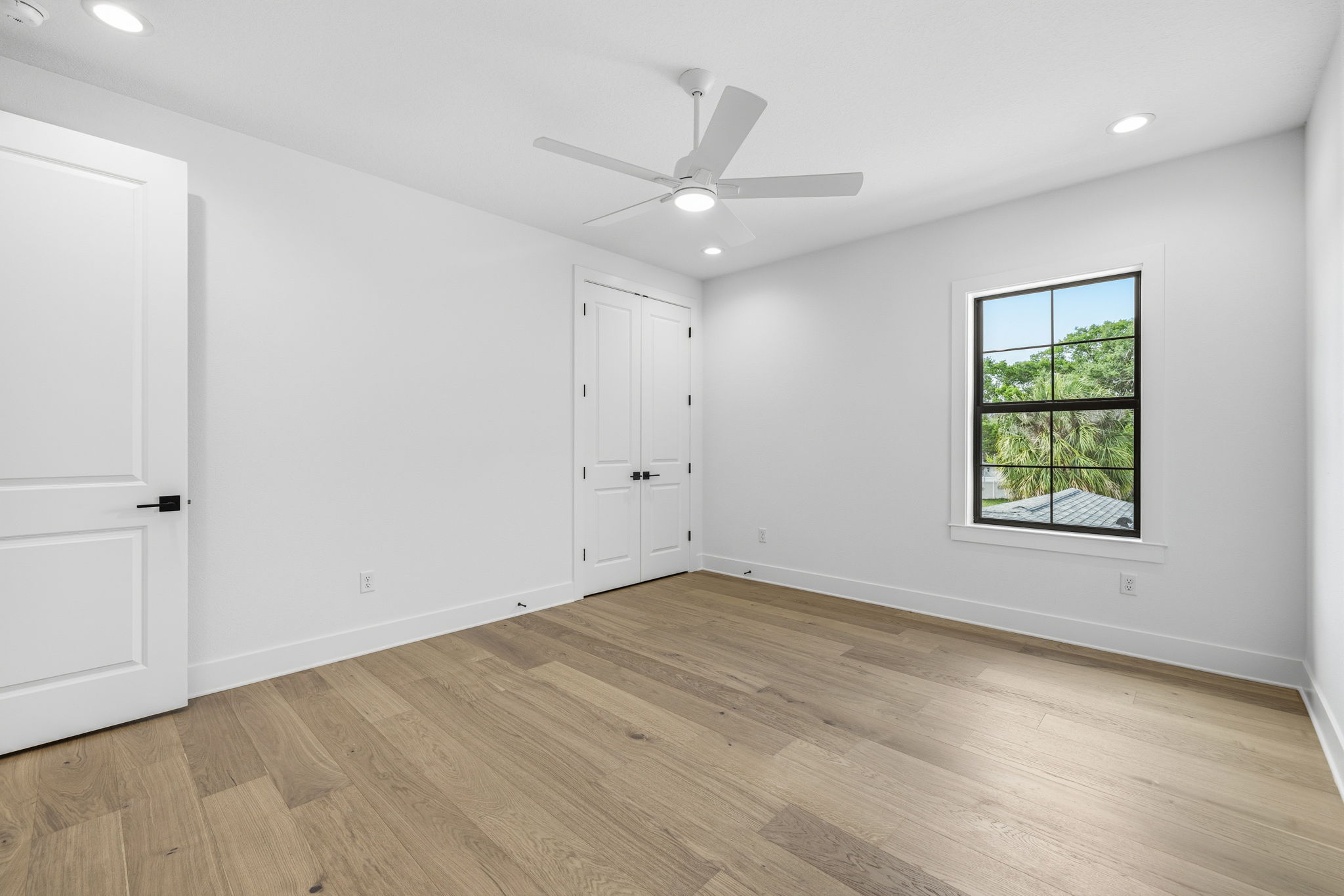 Tampa, Florida, 33611, United States, 4 Bedrooms Bedrooms, ,4 BathroomsBathrooms,Residential,For Sale,2009743