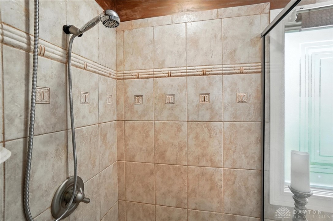 Springfield Twp, Ohio, 45504, United States, 3 Bedrooms Bedrooms, ,2 BathroomsBathrooms,Residential,For Sale,1910892