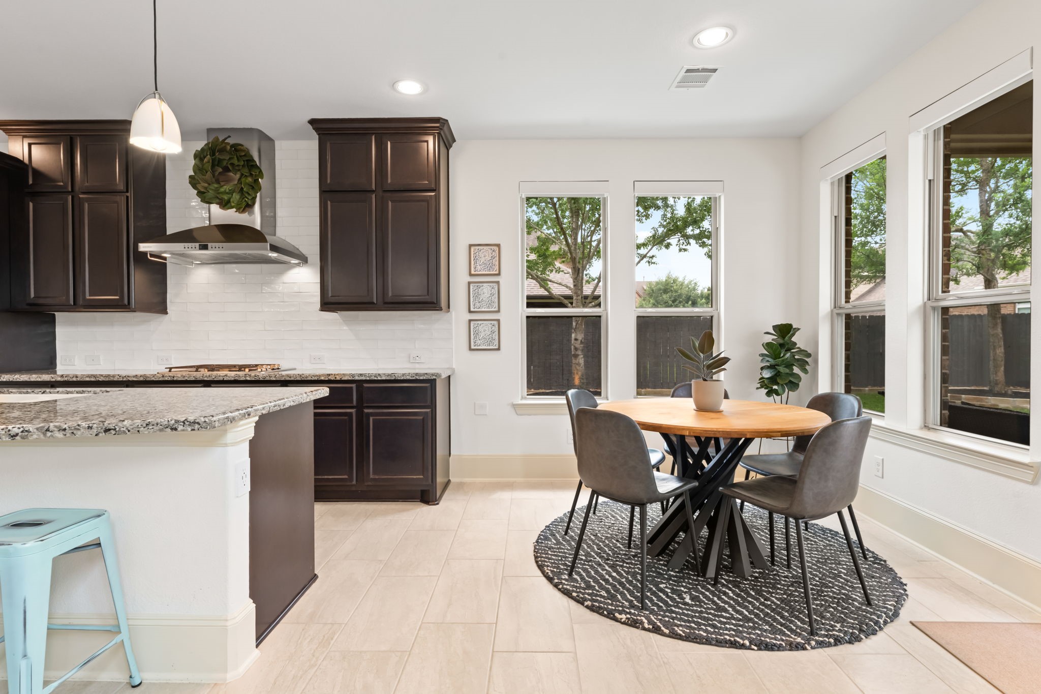  17203 Inghram Lane - 物件實景