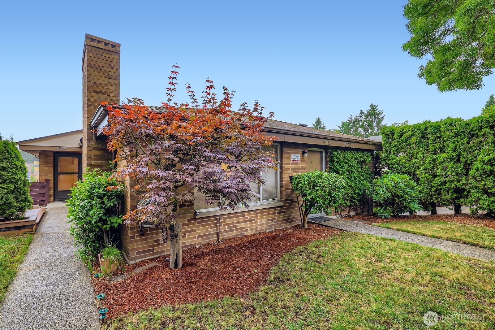 Seattle, Washington, 98125, United States, ,Residential,For Sale,1928074