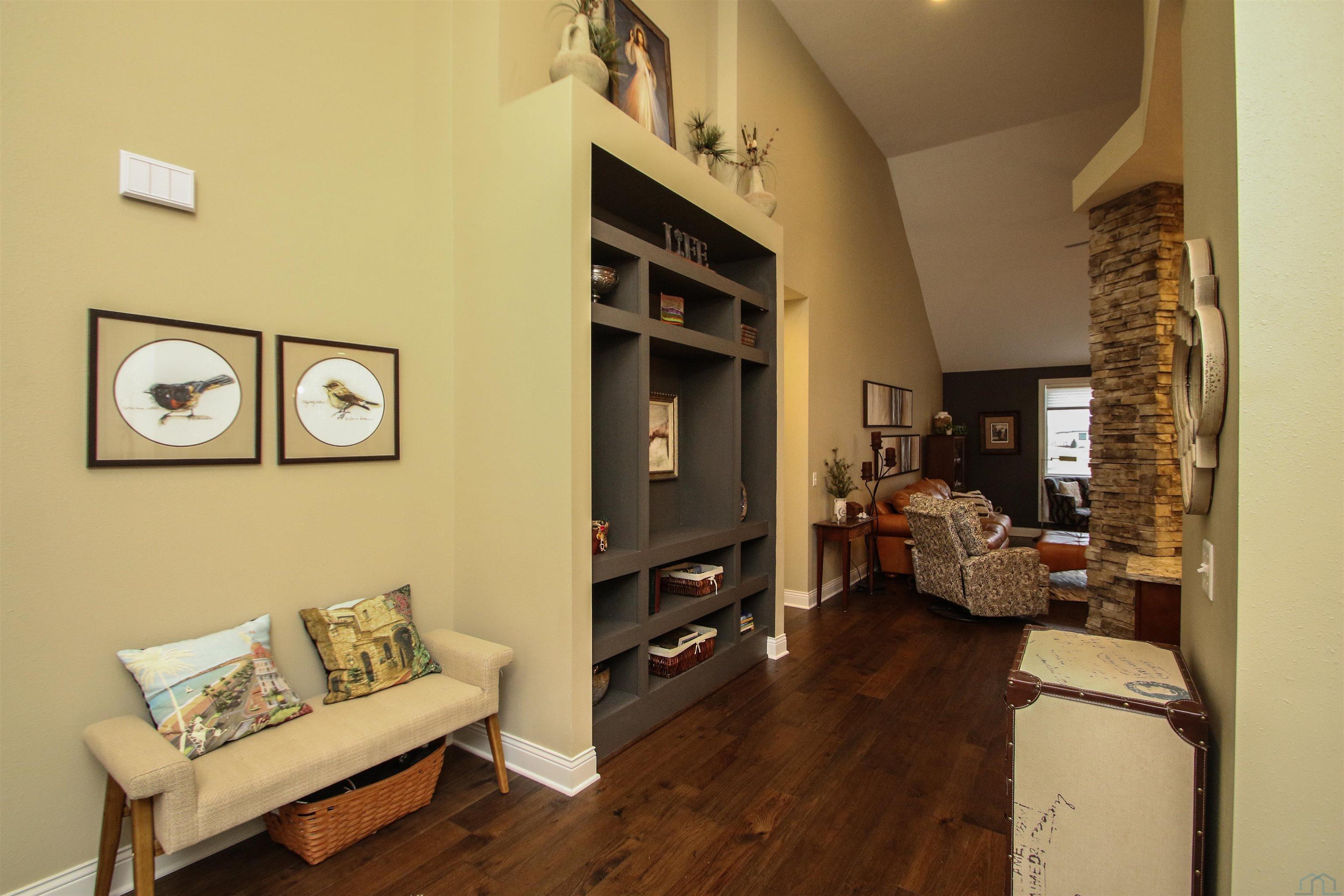 Dakota Dunes, South Dakota, 57049, United States, 3 Bedrooms Bedrooms, ,3 BathroomsBathrooms,Residential,For Sale,2015329