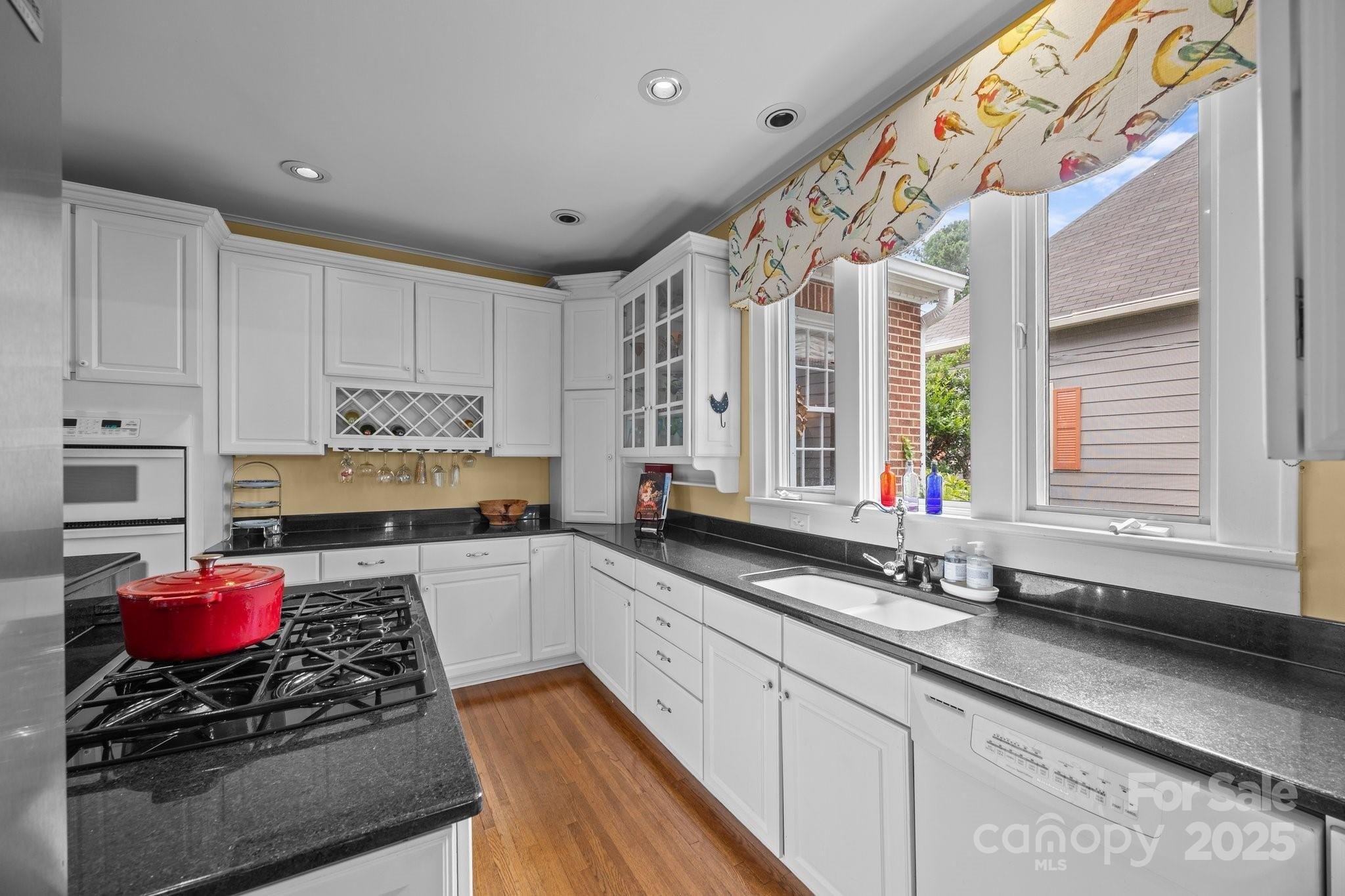 Salisbury, North Carolina, 28144, United States, 5 Bedrooms Bedrooms, ,5 BathroomsBathrooms,Residential,For Sale,1887291