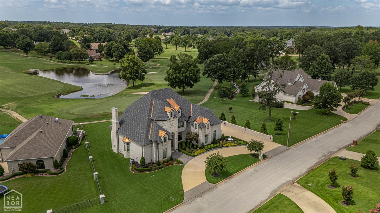 Jonesboro, Arkansas, 72404, United States, ,5 BathroomsBathrooms,Residential,For Sale,1974751