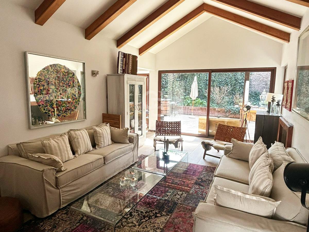 Lo Barnechea, Chile, 6 Bedrooms Bedrooms, ,6 BathroomsBathrooms,Residential,For Sale,1956679