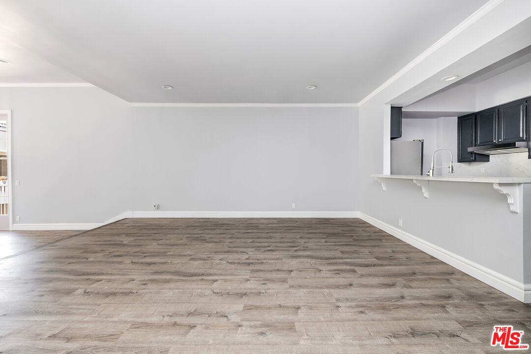 Los Angeles, California, 90024, United States, 2 Bedrooms Bedrooms, ,2 BathroomsBathrooms,Residential,For Sale,1908250