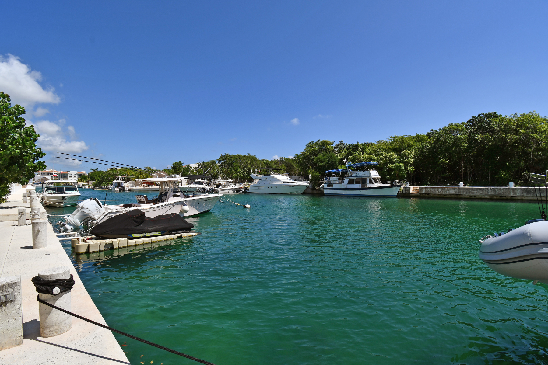 Move-In-Ready Apartment with Private Dock in Puerto Aventuras - 物件實景