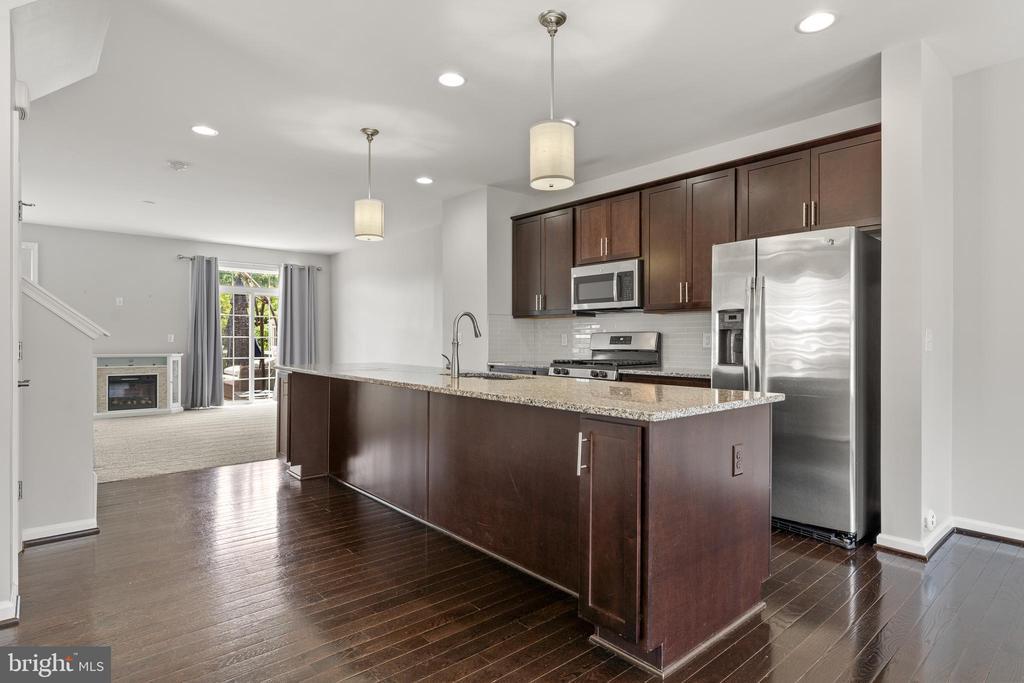 Fredericksburg, Virginia, 22401, United States, 4 Bedrooms Bedrooms, ,4 BathroomsBathrooms,Residential,For Sale,1827439