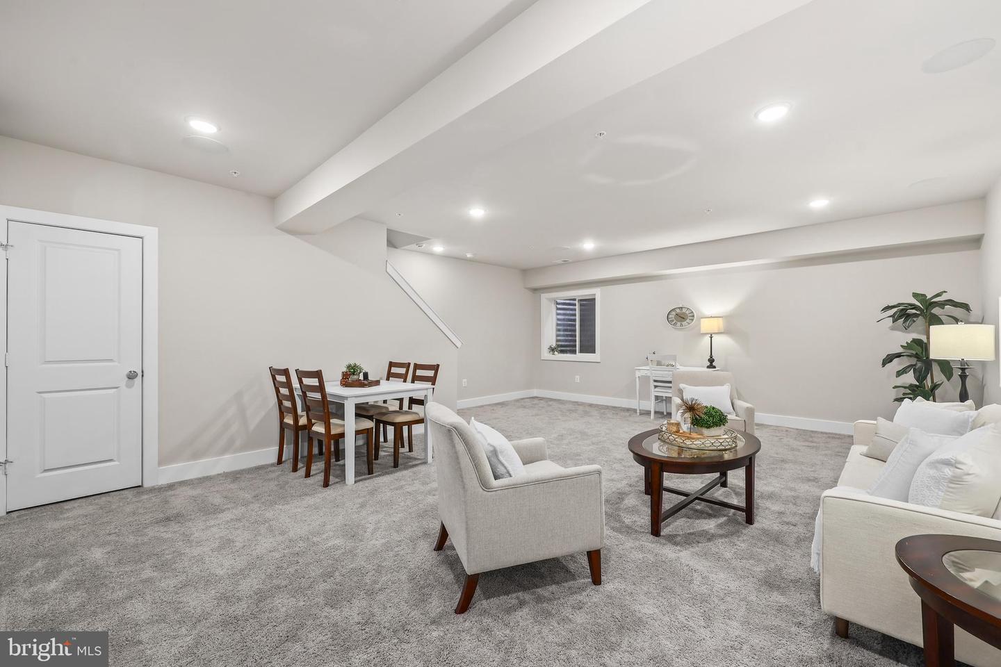 Arlington, Virginia, 22204, United States, 3 Bedrooms Bedrooms, ,4 BathroomsBathrooms,Residential,For Sale,1827823
