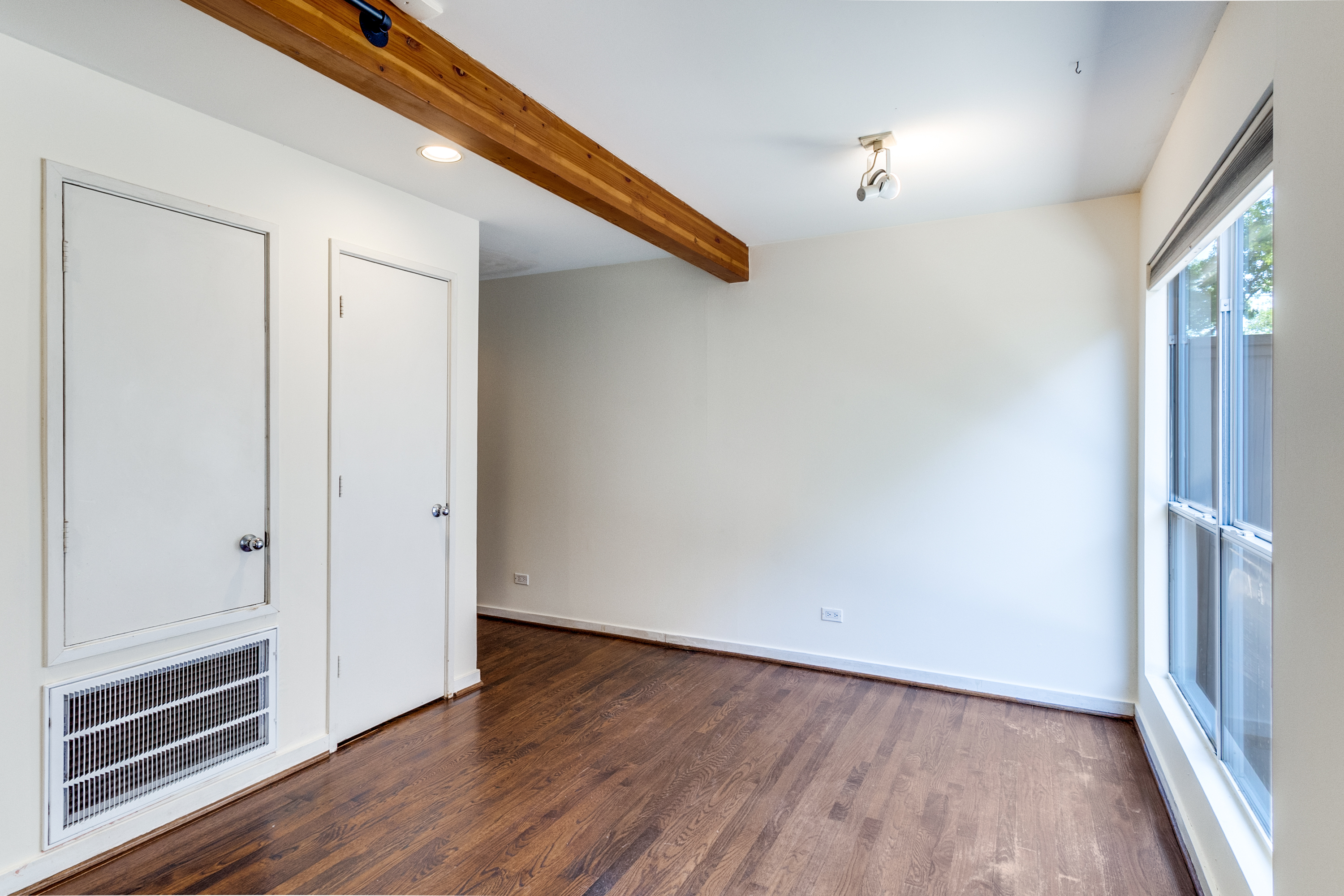  4134 Travis Street #17 - 物件實景