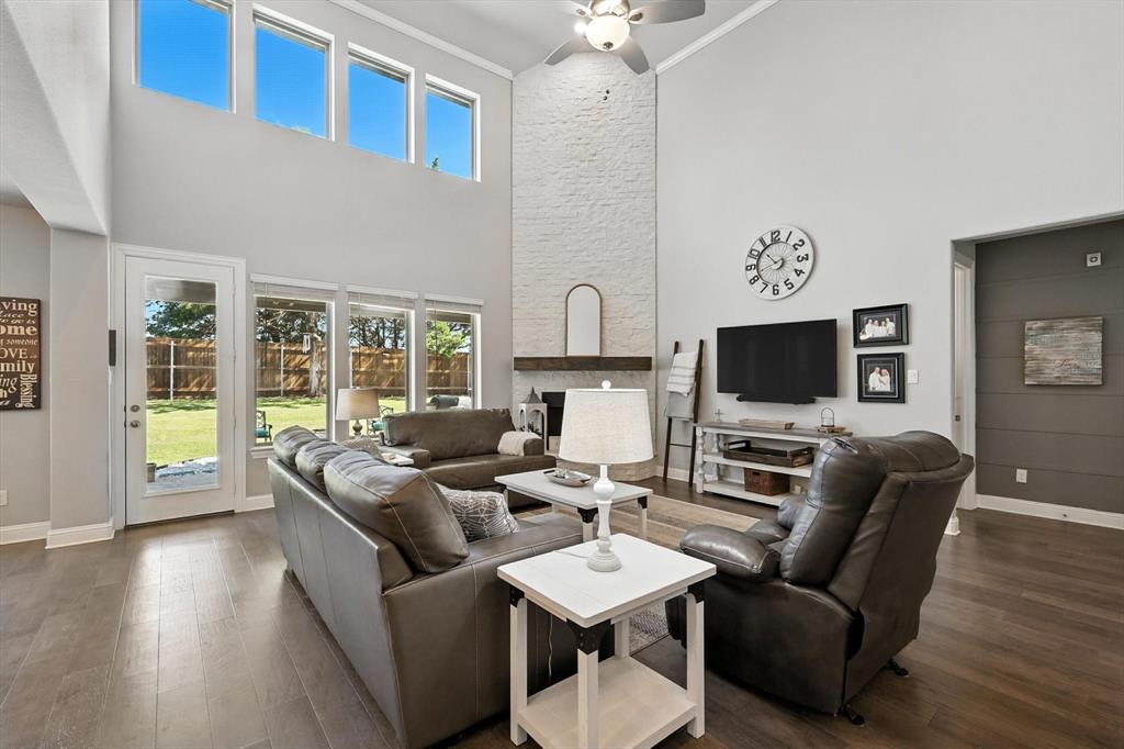 Ovilla, Texas, 75154, United States, 4 Bedrooms Bedrooms, ,3 BathroomsBathrooms,Residential,For Sale,1860569