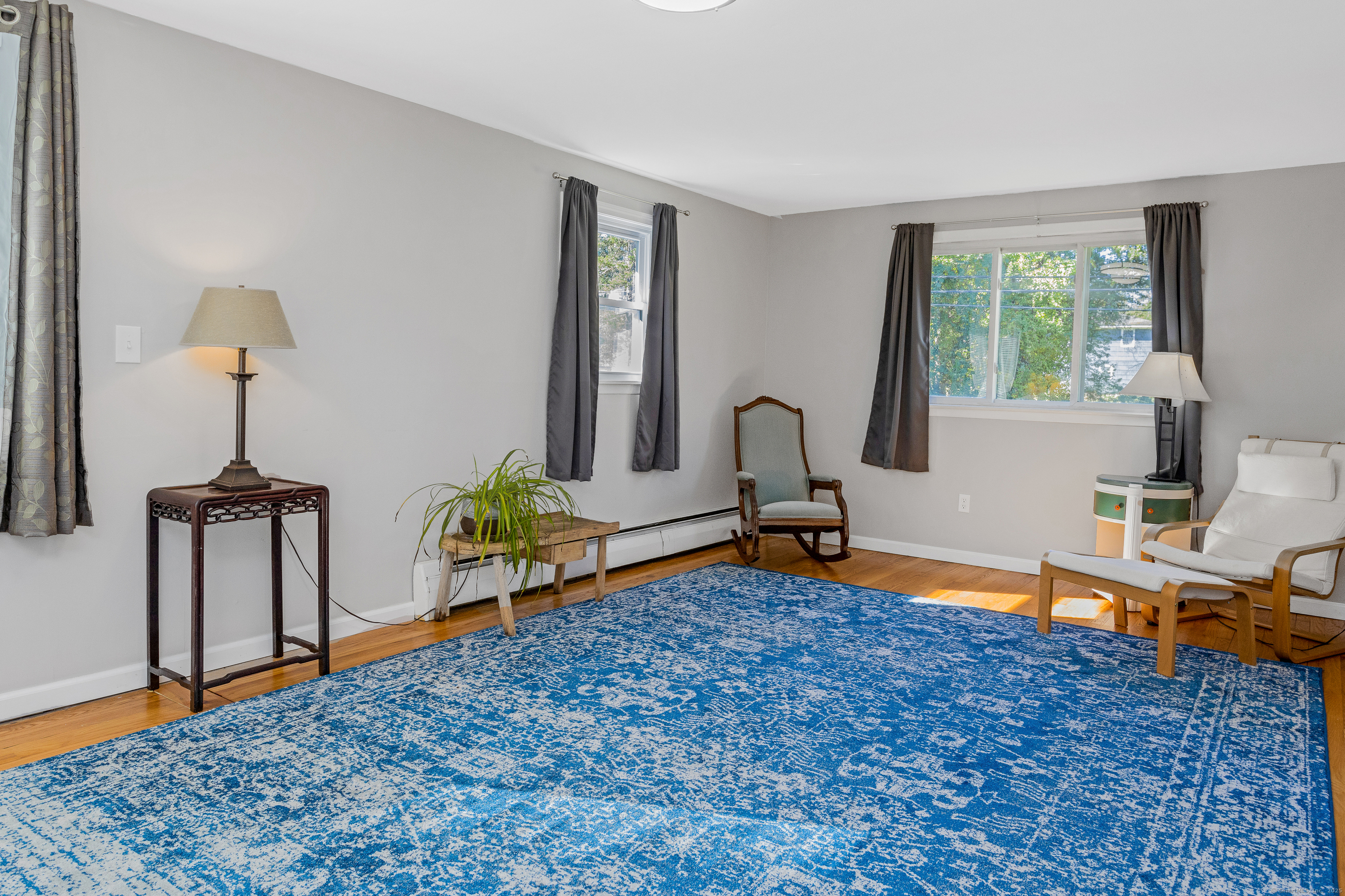 Brookfield, Connecticut, 06804, United States, 3 Bedrooms Bedrooms, ,2 BathroomsBathrooms,Residential,For Sale,1934306