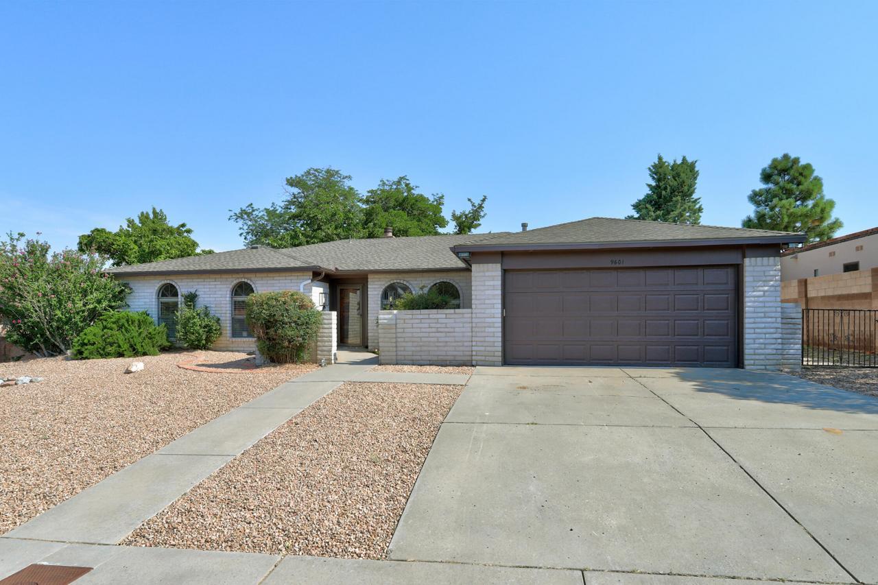 9601 Admiral Dewey Avenue NE, Albuquerque, New Mexico, 87111, United States, 4 Bedrooms Bedrooms, ,2 BathroomsBathrooms,Residential,For Sale,9601 Admiral Dewey Avenue NE,1589095