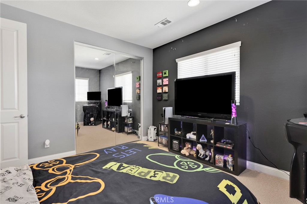 Hesperia, California, 92344, United States, 5 Bedrooms Bedrooms, ,4 BathroomsBathrooms,Residential,For Sale,2010754