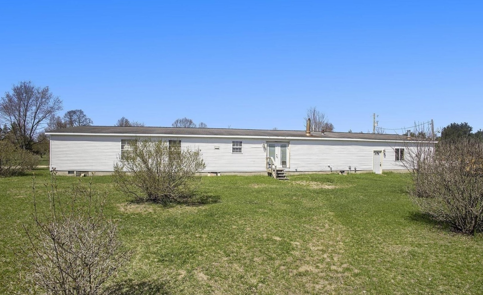 Fife Lake, Michigan, 49633, United States, 7 Bedrooms Bedrooms, ,4 BathroomsBathrooms,Residential,For Sale,2015344