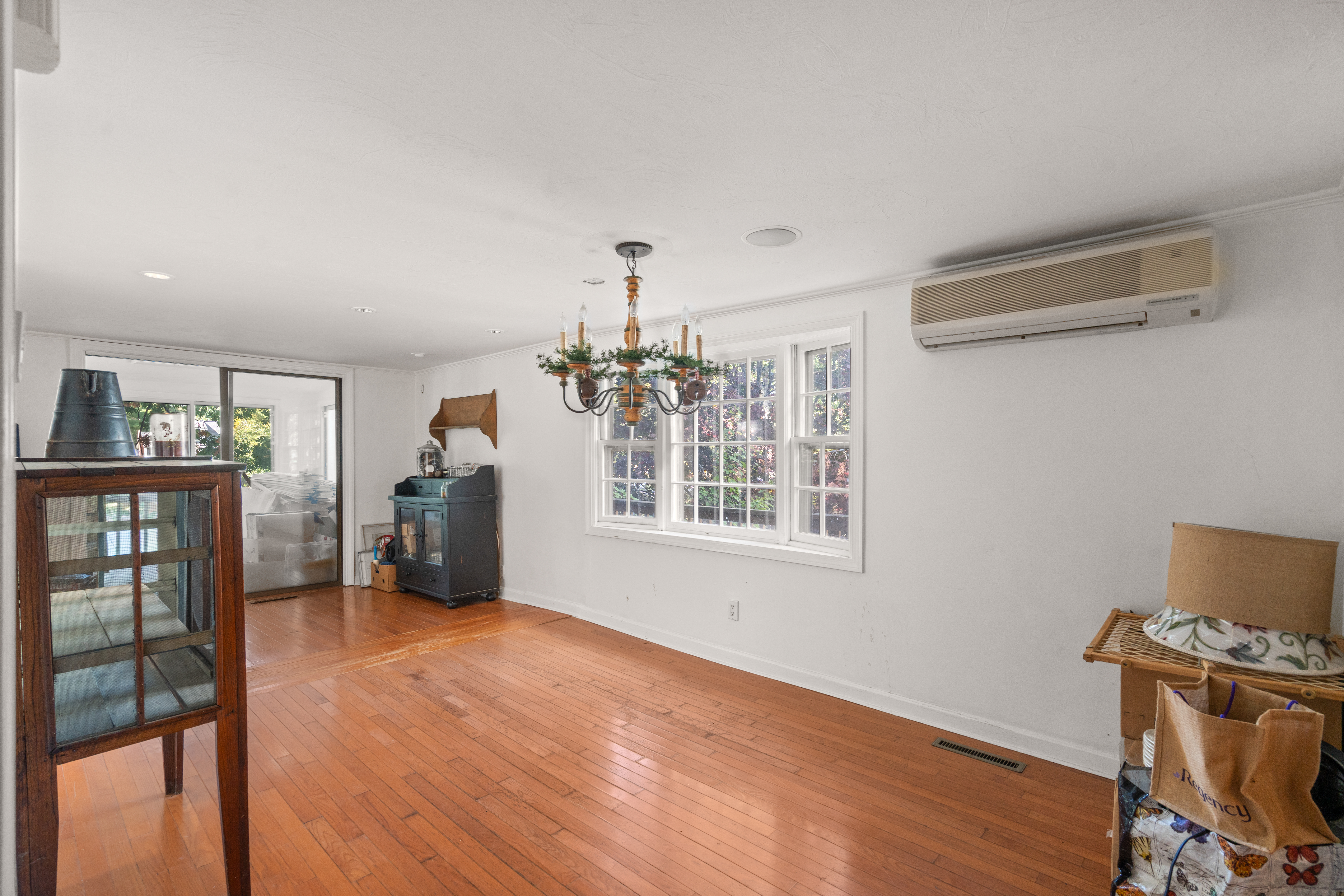  28 Davis Road, Stow, MA, 01775 - 物件實景