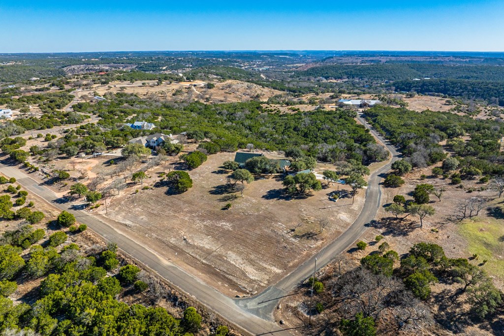 Kerrville, Texas, 78028, United States, 3 Bedrooms Bedrooms, ,5 BathroomsBathrooms,Residential,For Sale,1930958