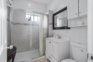 Los Angeles, California, 90037, United States, 3 Bedrooms Bedrooms, ,1 BathroomBathrooms,Residential,For Sale,1793774