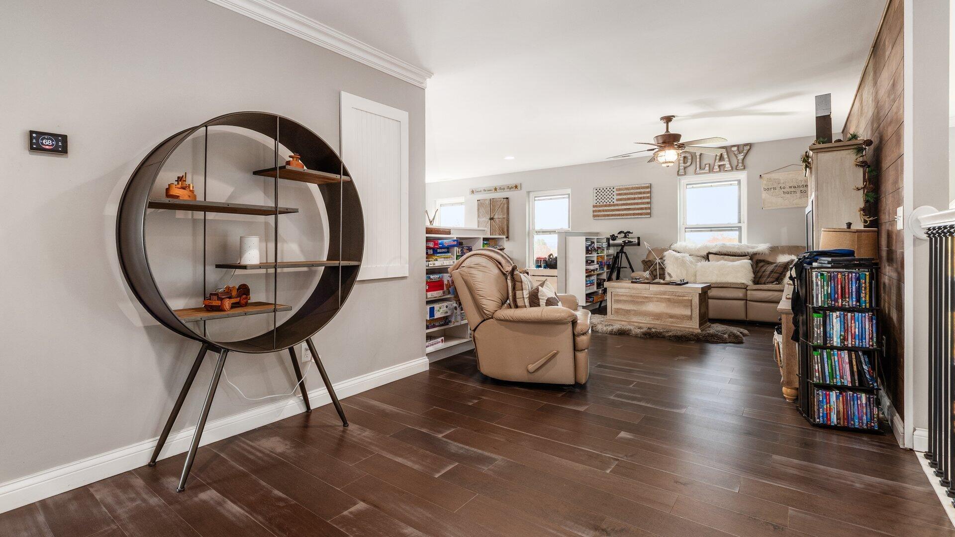 Hebron, Ohio, 43025, United States, 5 Bedrooms Bedrooms, ,5 BathroomsBathrooms,Residential,For Sale,1988631