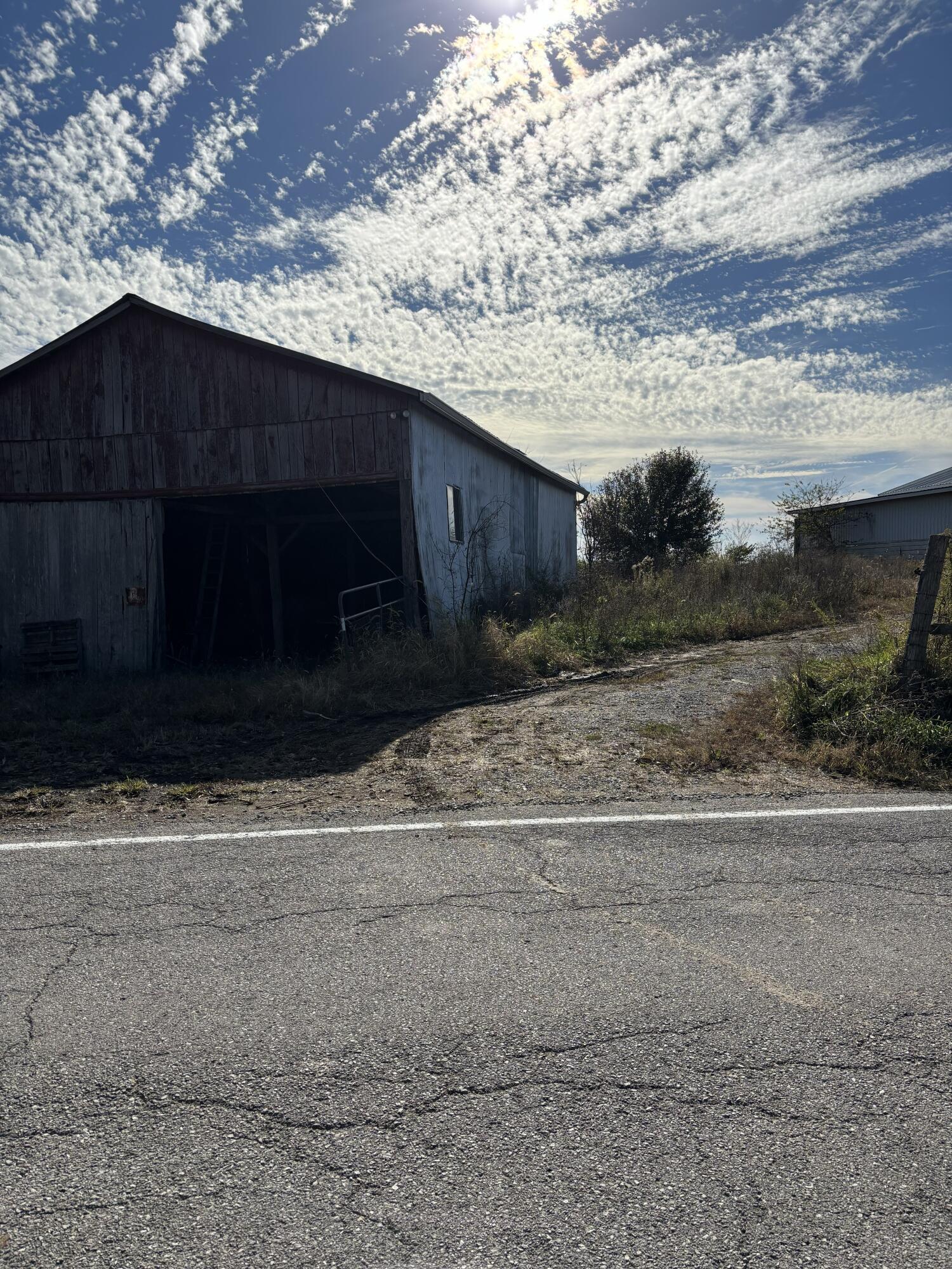 Williamstown, Kentucky, 41097, United States, 3 Bedrooms Bedrooms, ,1 BathroomBathrooms,Residential,For Sale,1995812