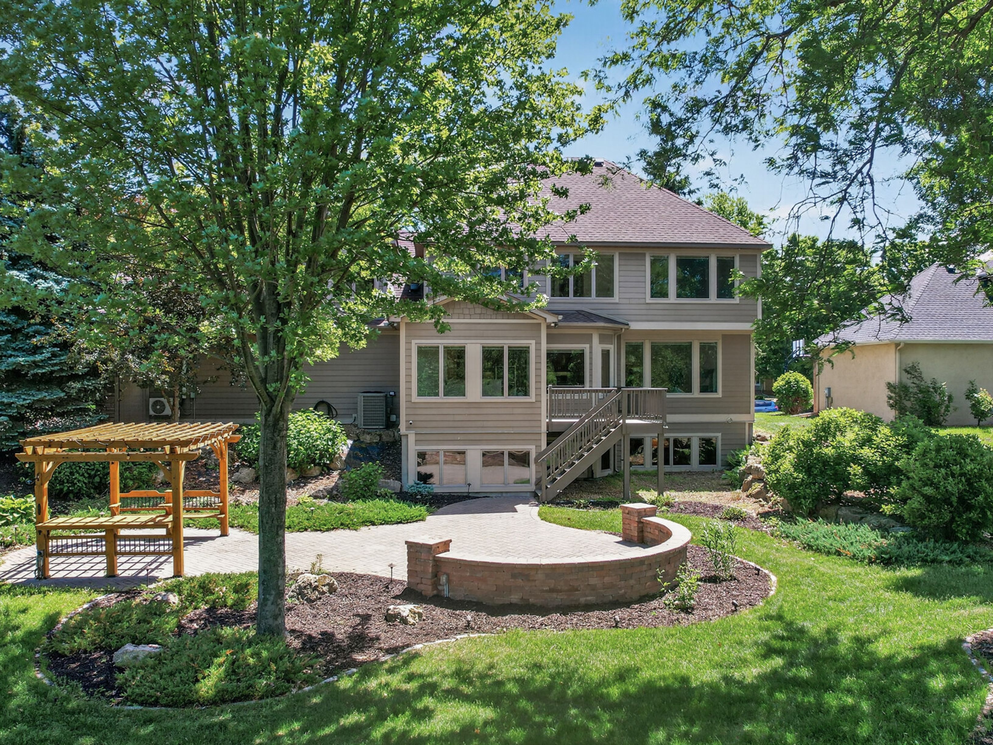  Luxury Lakeside Retreat in the Heart of Woodbury - 物件實景