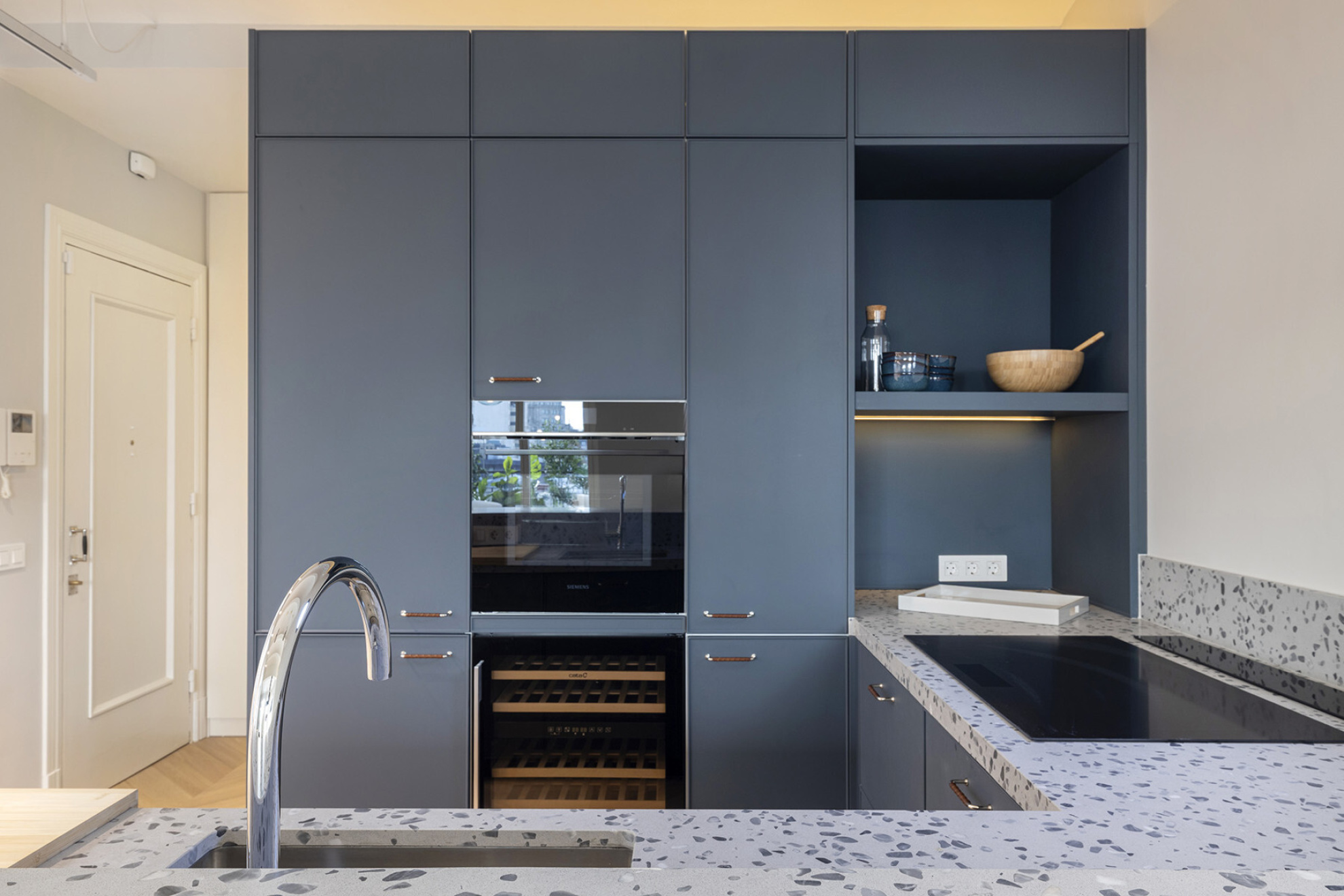  Impressive renovated duplex penthouse with terraces on both levels - 物件實景