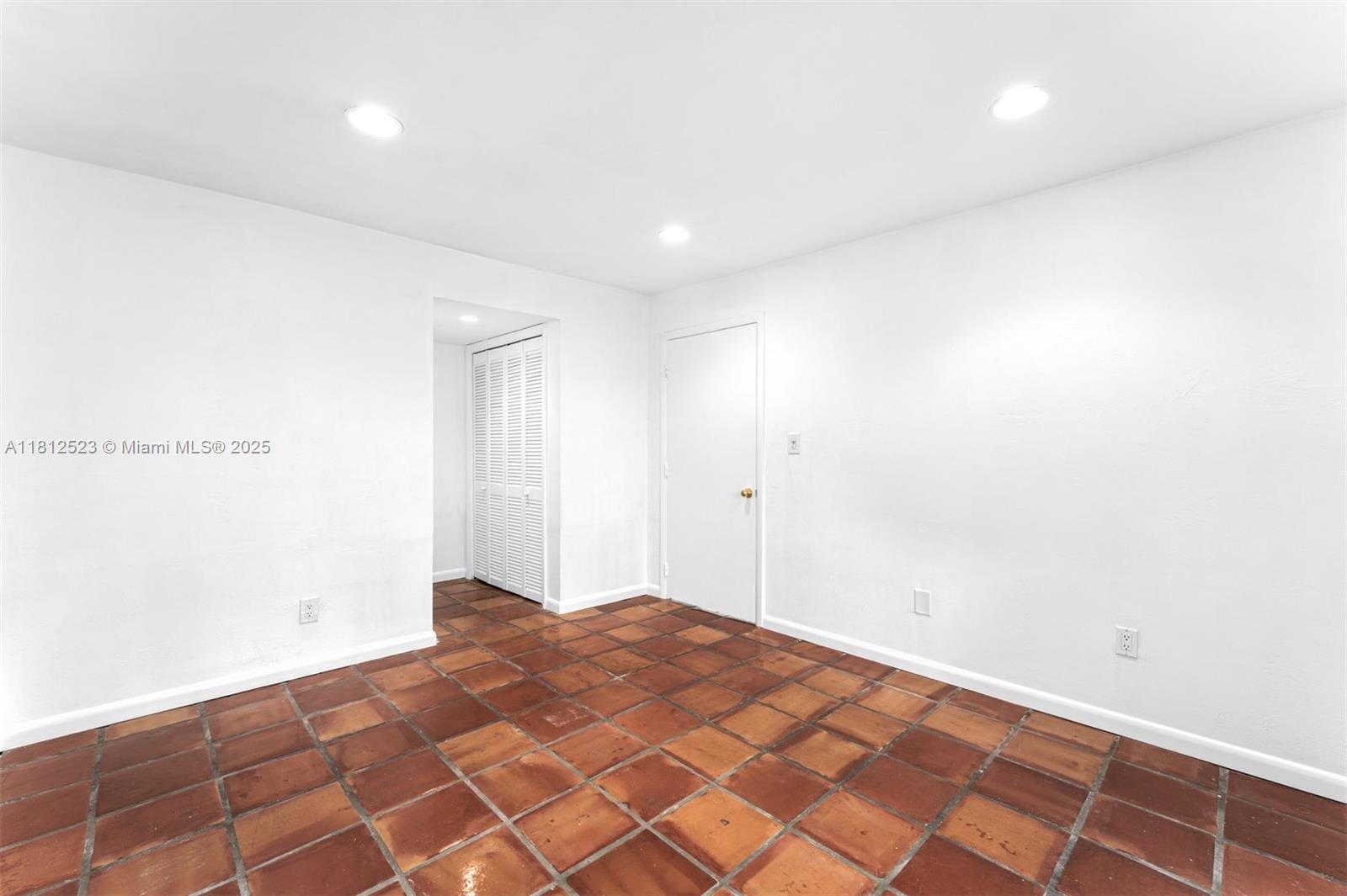 Miami, Florida, 33133, United States, 5 Bedrooms Bedrooms, ,5 BathroomsBathrooms,Residential,For Sale,1838928