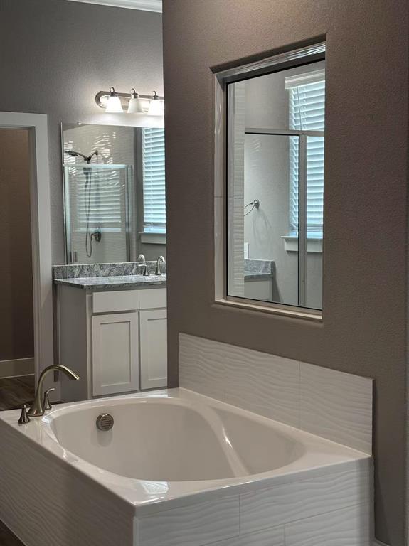 St. Paul, Texas, 75098, United States, 4 Bedrooms Bedrooms, ,5 BathroomsBathrooms,Residential,For Sale,1981996