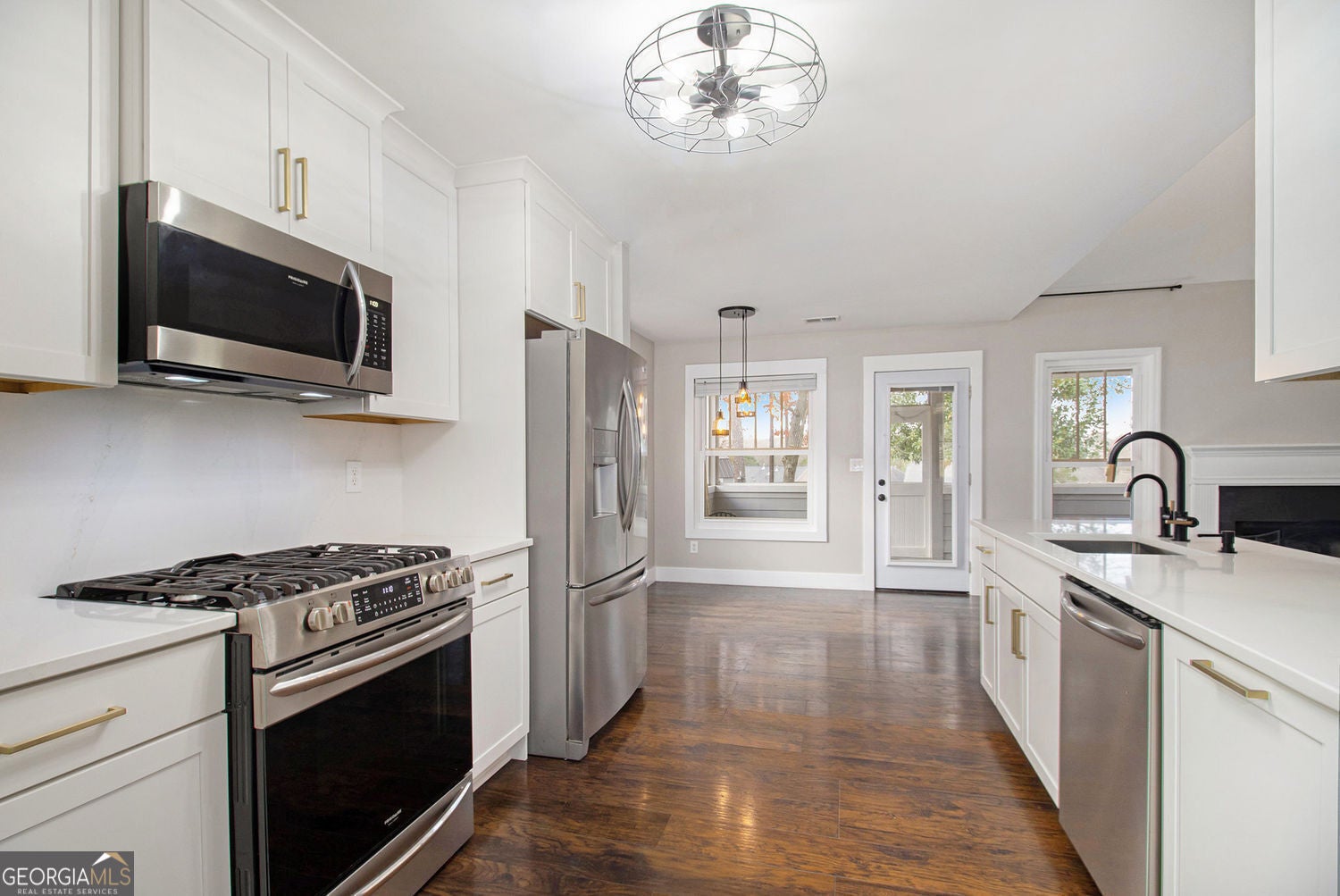 Cumming, Georgia, 30028, United States, 4 Bedrooms Bedrooms, ,3 BathroomsBathrooms,Residential,For Sale,1997865