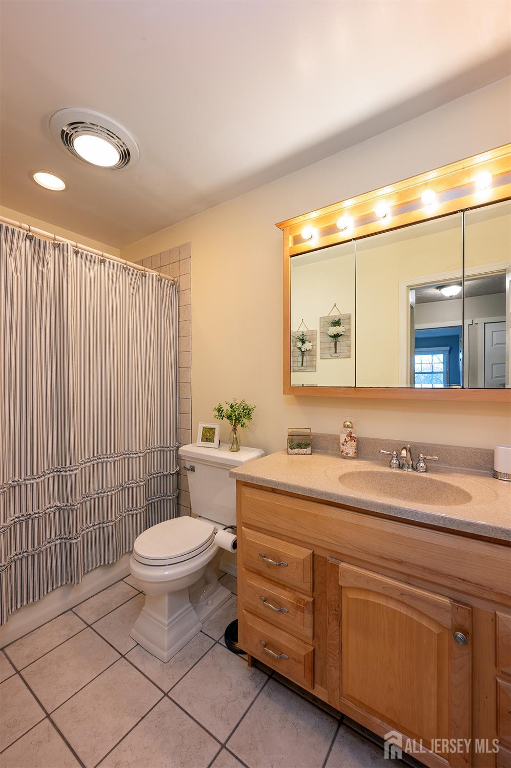 Monroe, New Jersey, 08831, United States, 5 Bedrooms Bedrooms, ,3 BathroomsBathrooms,Residential,For Sale,1988609