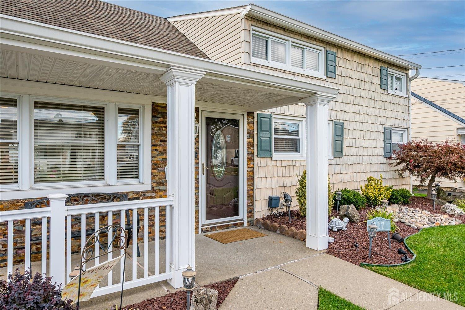 Carteret, New Jersey, 07008, United States, 4 Bedrooms Bedrooms, ,2 BathroomsBathrooms,Residential,For Sale,1981641