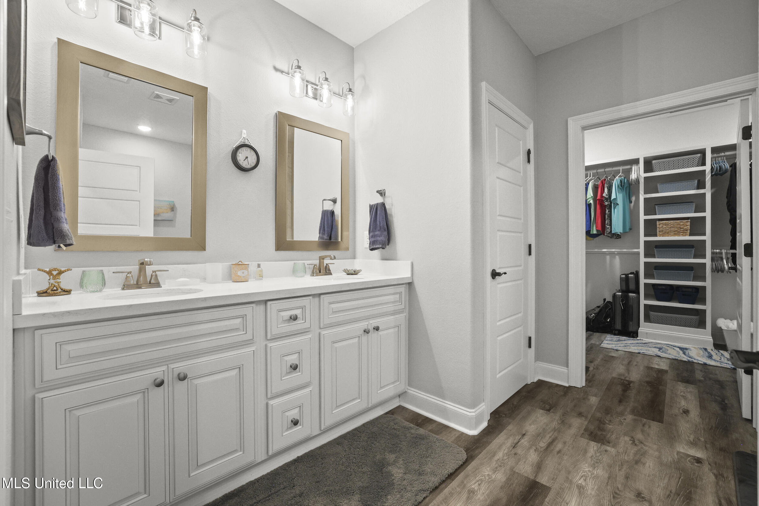 Biloxi, Mississippi, 39531, United States, 3 Bedrooms Bedrooms, ,3 BathroomsBathrooms,Residential,For Sale,1906978