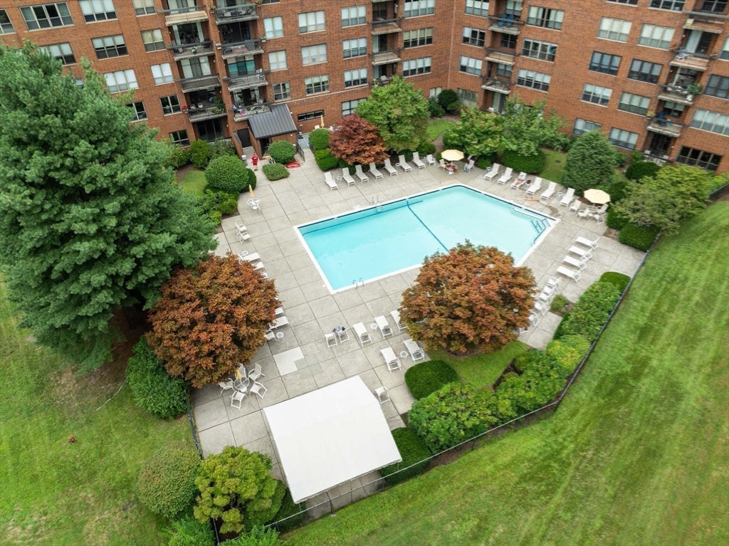 Newton, Massachusetts, 02459, United States, 2 Bedrooms Bedrooms, ,2 BathroomsBathrooms,Residential,For Sale,1890490