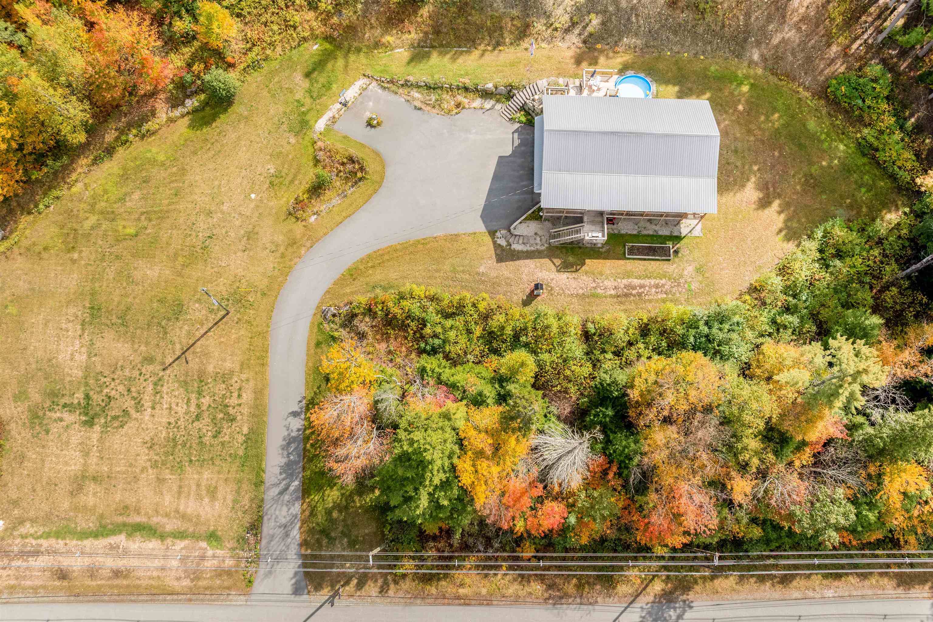 Grantham, New Hampshire, 03753, United States, 3 Bedrooms Bedrooms, ,2 BathroomsBathrooms,Residential,For Sale,1987951