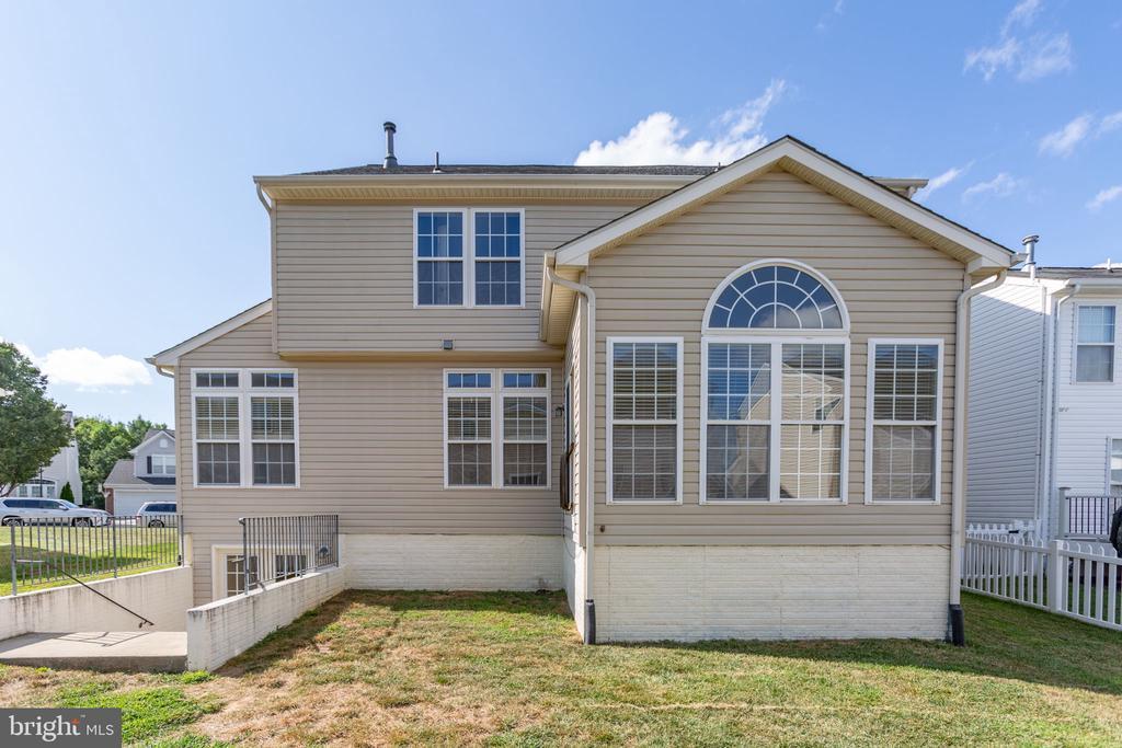 Fredericksburg, Virginia, 22407, United States, 4 Bedrooms Bedrooms, ,4 BathroomsBathrooms,Residential,For Sale,1883172