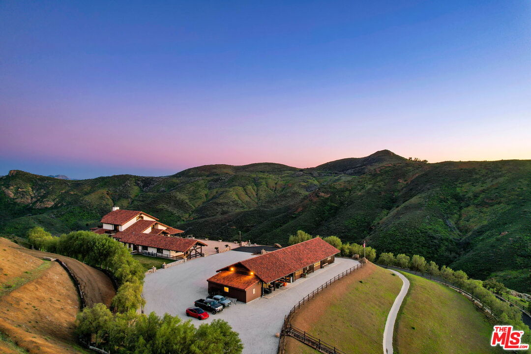Malibu, California, 90265, United States, 3 Bedrooms Bedrooms, ,5 BathroomsBathrooms,Residential,For Sale,1760358