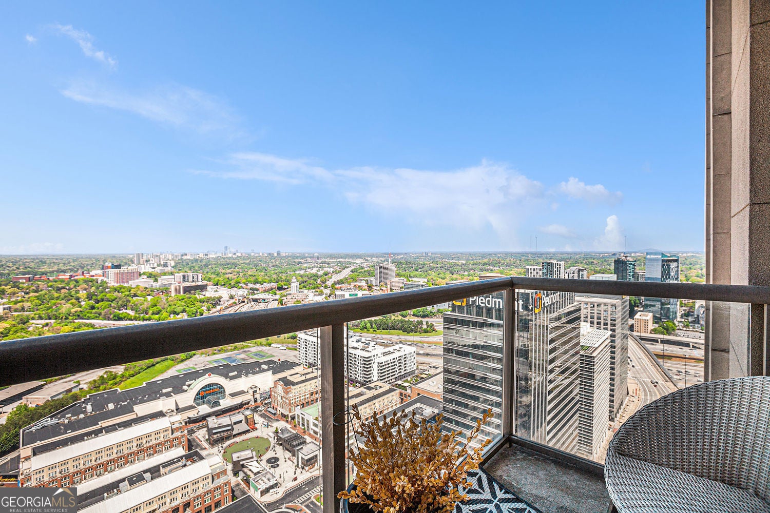 Atlanta, Georgia, 30363, United States, 3 Bedrooms Bedrooms, ,3 BathroomsBathrooms,Residential,For Sale,1859016
