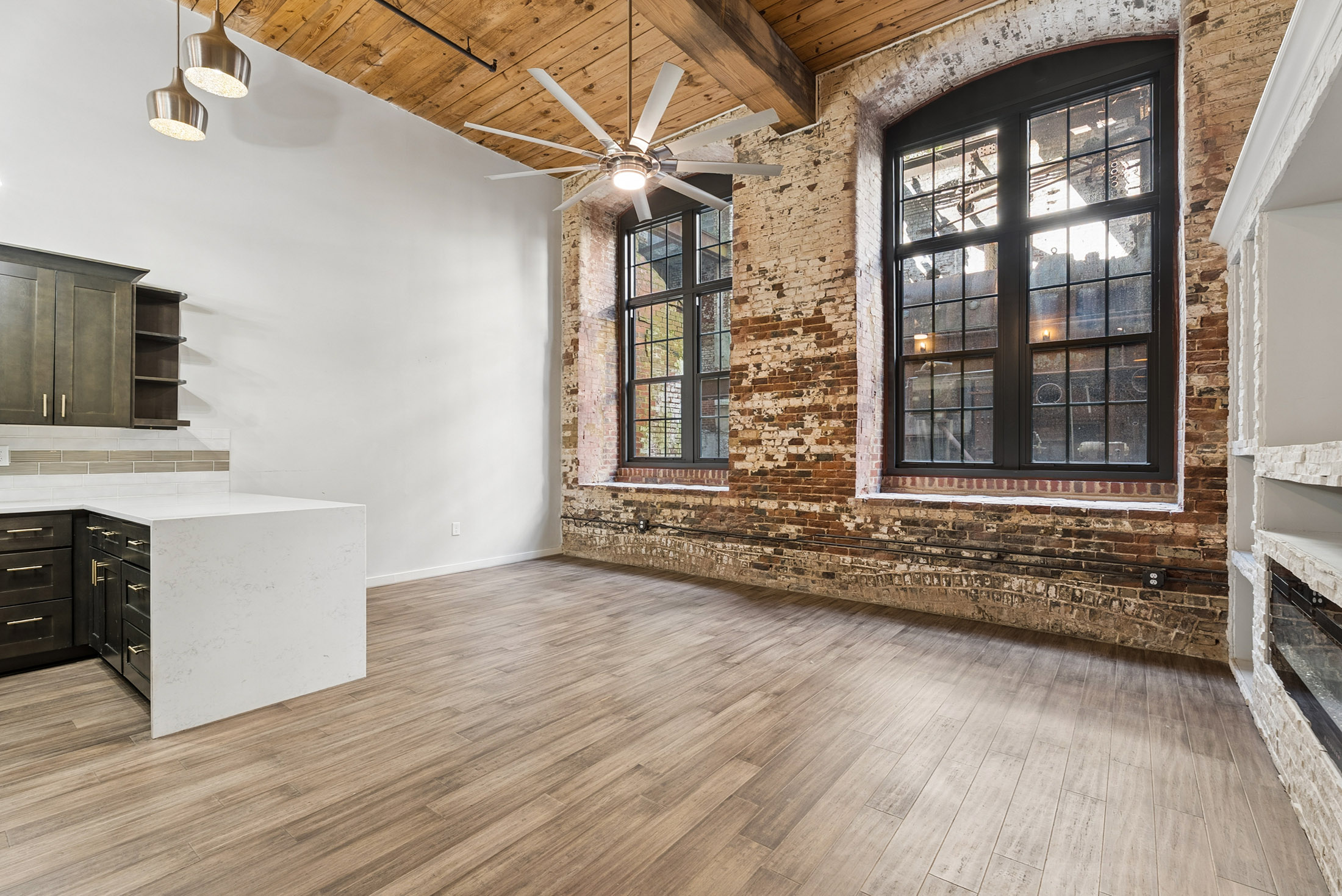  Rare One Bedroom with Loft in Historic Stacks - 物件實景