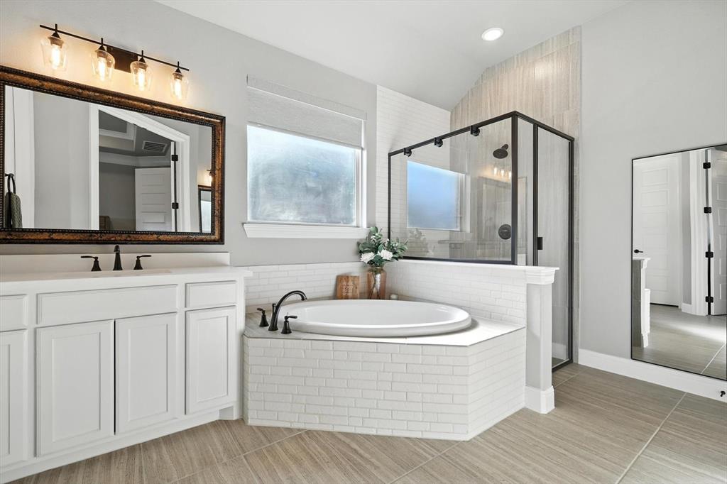 Little Elm, Texas, 75068, United States, 4 Bedrooms Bedrooms, ,3 BathroomsBathrooms,Residential,For Sale,1905823