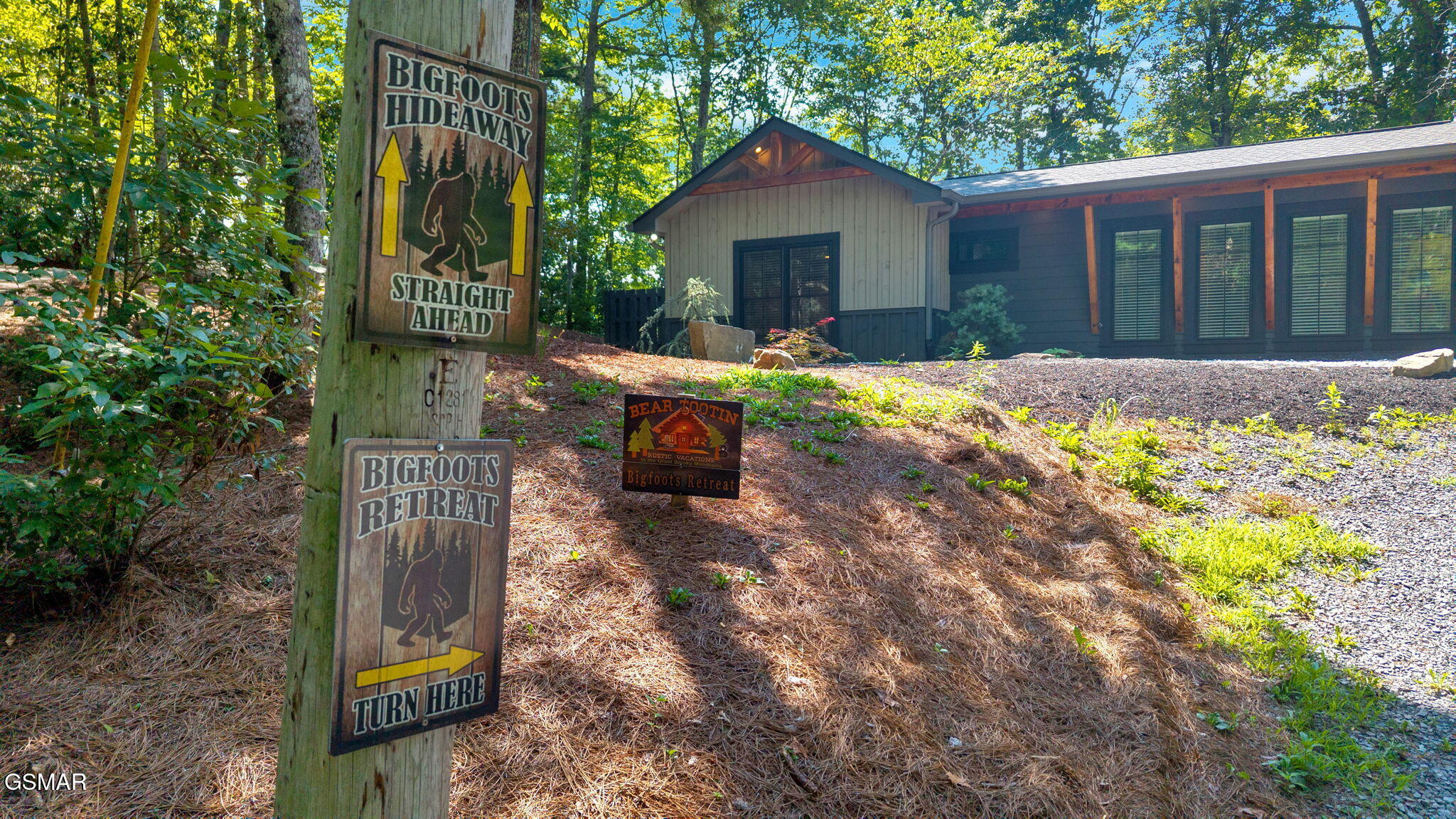 Gatlinburg, Tennessee, 37738, United States, 4 Bedrooms Bedrooms, ,5 BathroomsBathrooms,Residential,For Sale,1921348