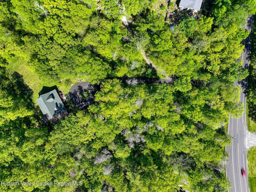 New Paltz, New York, 12561, United States, 3 Bedrooms Bedrooms, ,3 BathroomsBathrooms,Residential,For Sale,1873617