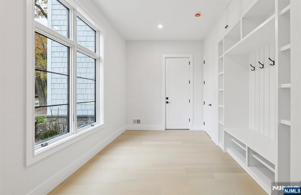 Haworth, New Jersey, 07641, United States, 6 Bedrooms Bedrooms, ,7 BathroomsBathrooms,Residential,For Sale,1989640