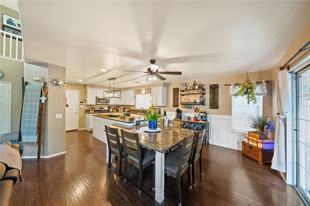 Temecula, California, 92592, United States, 3 Bedrooms Bedrooms, ,3 BathroomsBathrooms,Residential,For Sale,1927855