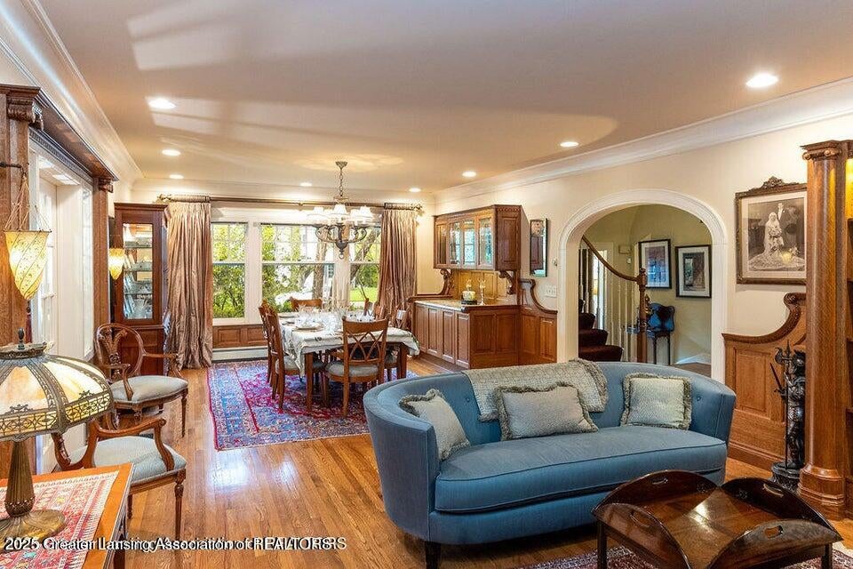 East Lansing, Michigan, 48823, United States, 6 Bedrooms Bedrooms, ,6 BathroomsBathrooms,Residential,For Sale,1992121