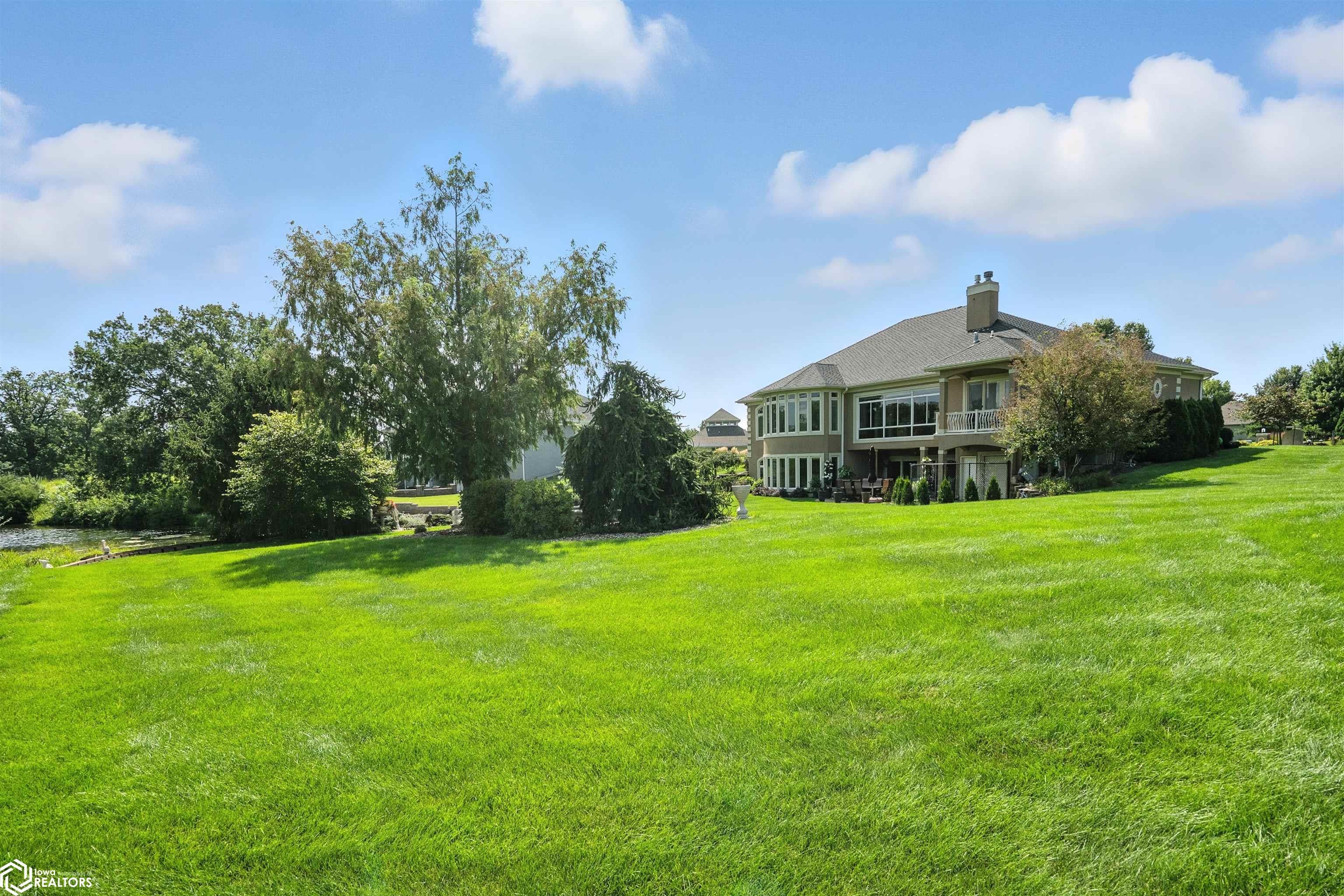 Burlington, Iowa, 52601, United States, 4 Bedrooms Bedrooms, ,5 BathroomsBathrooms,Residential,For Sale,1975547