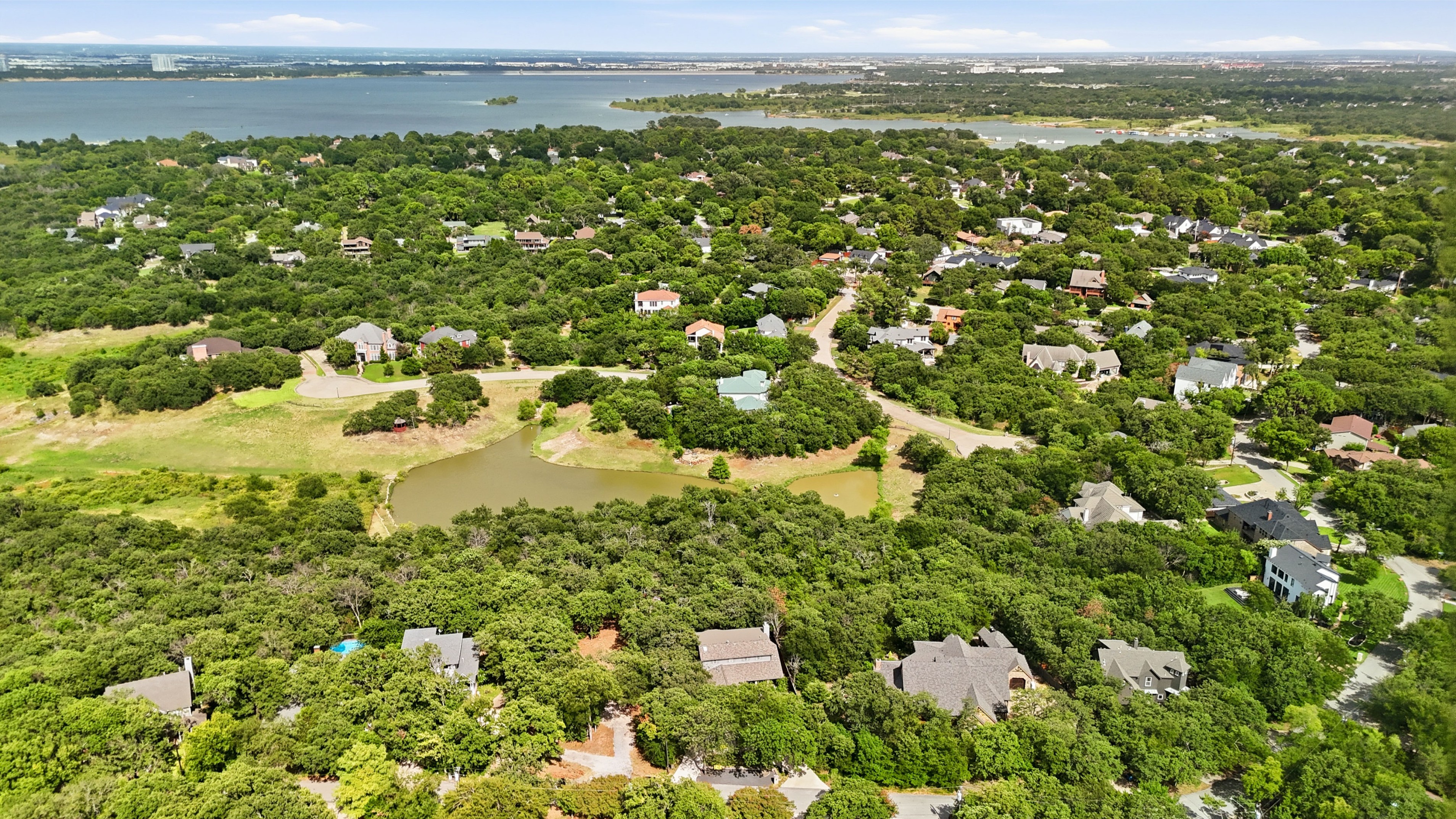  2930 Peninsula Drive, Grapevine, TX, 76051 - 物件實景