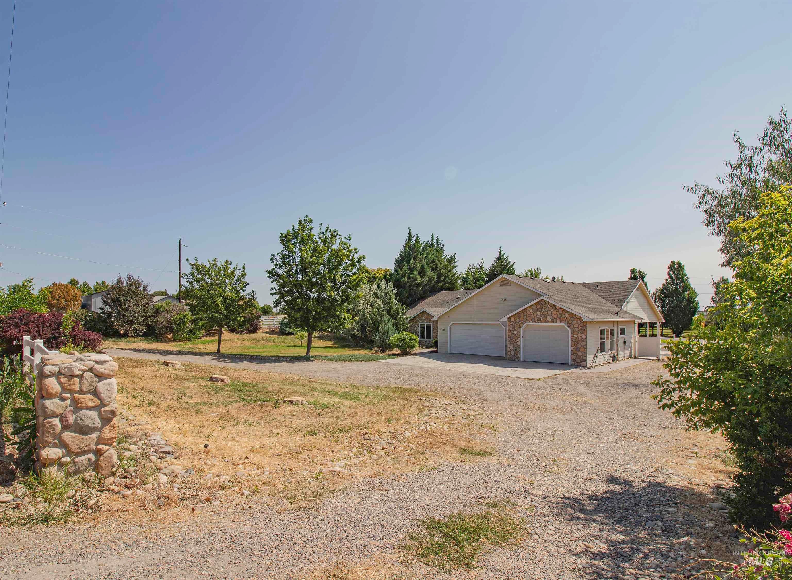 Ontario, Oregon, 97914, United States, 4 Bedrooms Bedrooms, ,3 BathroomsBathrooms,Residential,For Sale,1866488
