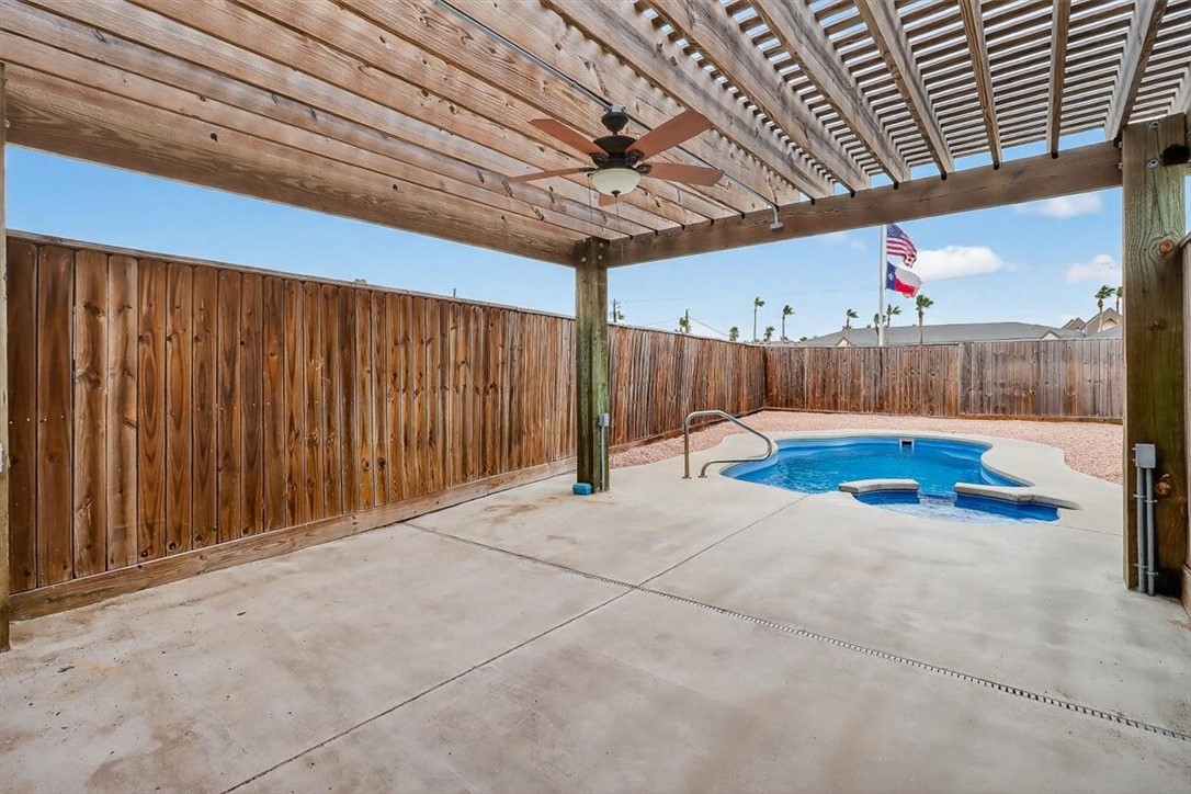 Port Aransas, Texas, 78373, United States, 3 Bedrooms Bedrooms, ,2 BathroomsBathrooms,Residential,For Sale,2001769