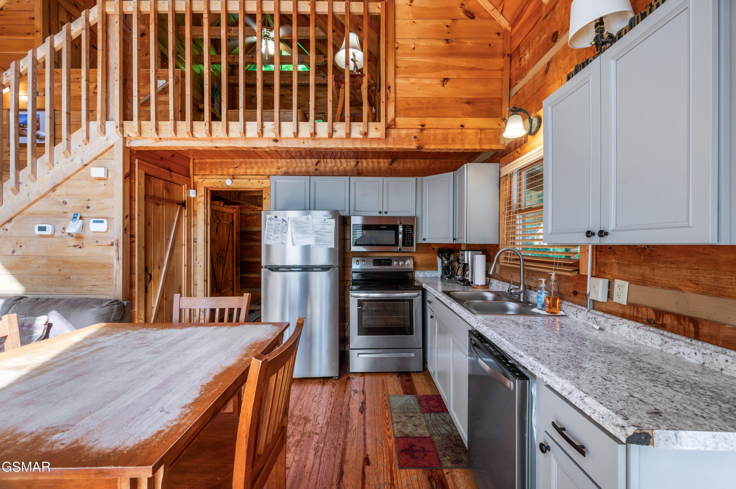 Gatlinburg, Tennessee, 37738, United States, 1 Bedroom Bedrooms, ,2 BathroomsBathrooms,Residential,For Sale,1937341